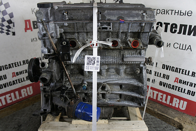 Двигатель вид с боку Alfa Romeo AR 64103