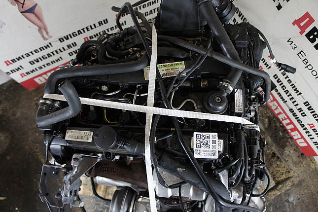 Фотография контрактного двигателя сверху Mercedes OM 651.955