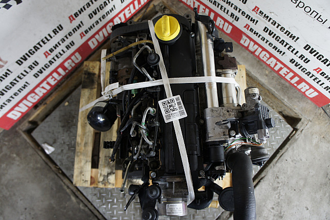 Фотография контрактного двигателя сверху Renault K9K 792