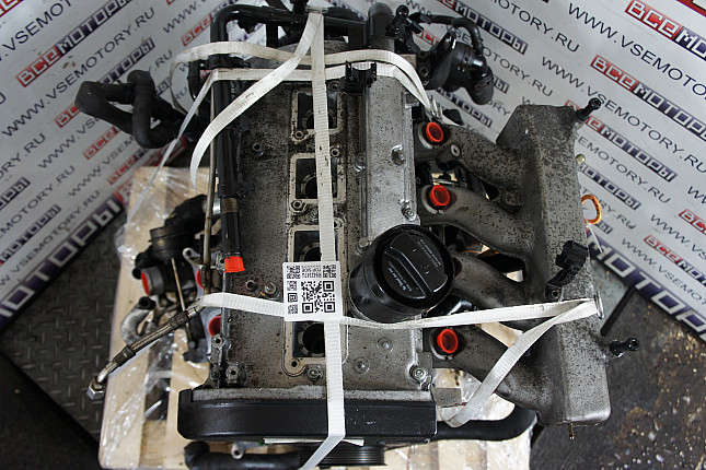 Фотография контрактного двигателя сверху VW AWC