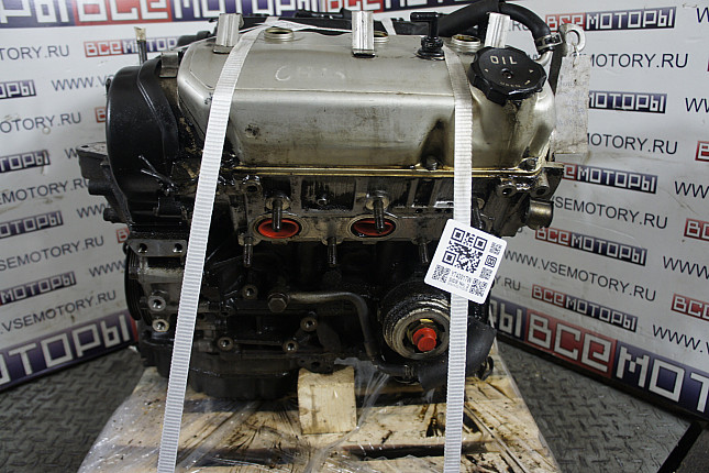 Двигатель вид с боку MITSUBISHI 6A13