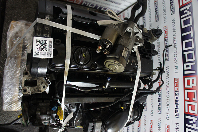 Фотография контрактного двигателя сверху PEUGEOT RFN (EW10J4)