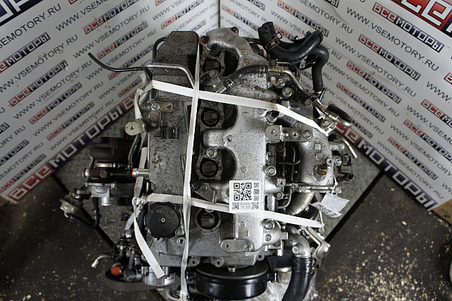 Фотография контрактного двигателя сверху MITSUBISHI 4D56