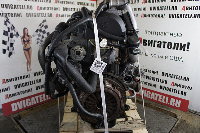 Двигатель вид с боку Peugeot THX (DJ5TED)