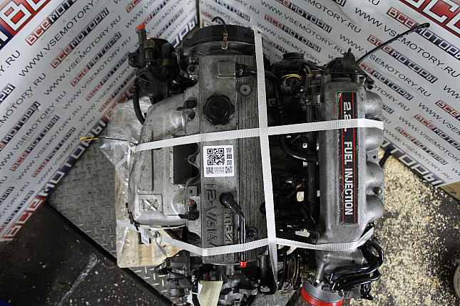 Фотография контрактного двигателя сверху MAZDA F2 