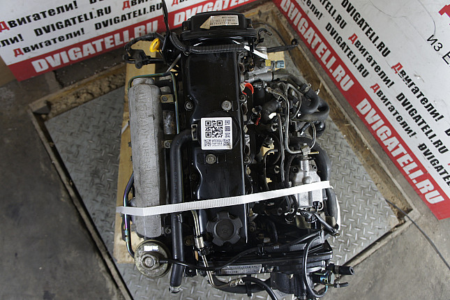Фотография контрактного двигателя сверху Nissan CD20T