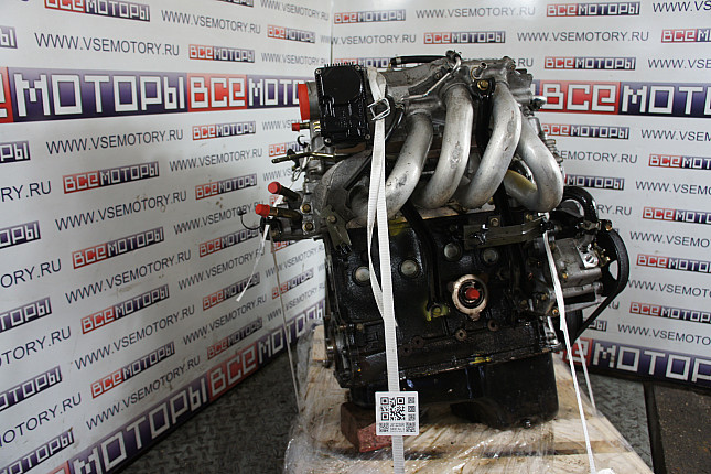 Двигатель вид с боку NISSAN QG15DE