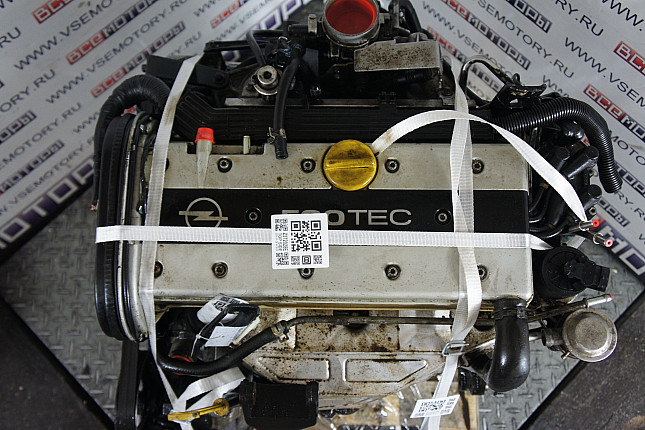 Фотография контрактного двигателя сверху OPEL X 22 XE