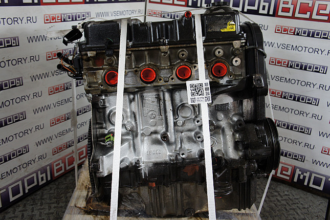 Двигатель вид с боку DODGE VIN 1B3ES46C4YD840958