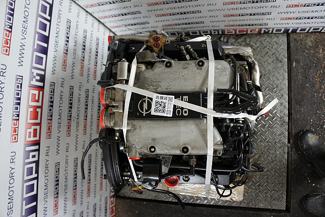 Фотография контрактного двигателя сверху OPEL X 25 XE