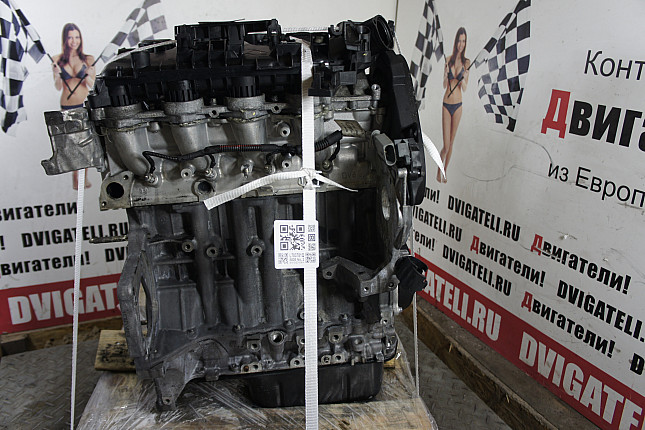 Двигатель вид с боку Peugeot 9HX