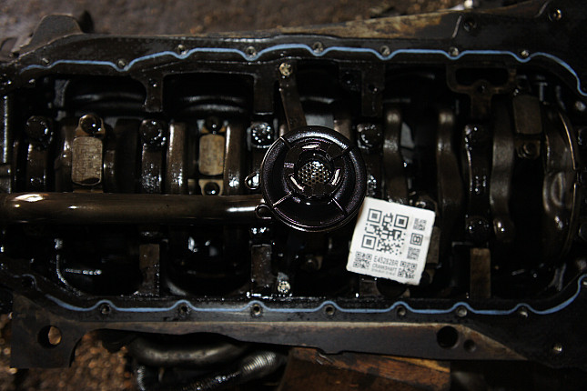 Фотография блока двигателя без поддона (коленвала) VOLVO D 5252 T