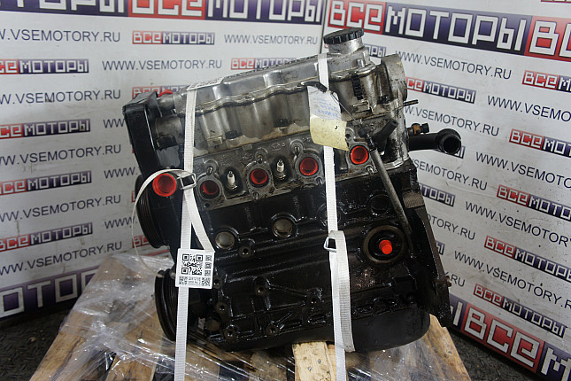 Двигатель вид с боку DAEWOO G15MF
