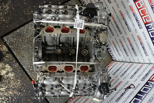 Фотография контрактного двигателя сверху MERCEDES-BENZ M 272.967