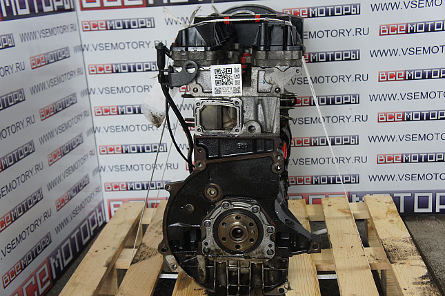 Двигатель вид с боку PEUGEOT NFU (TU5JP4)