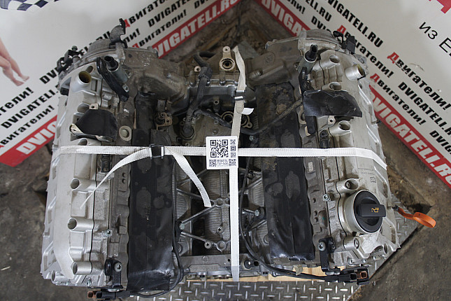 Фотография контрактного двигателя сверху Audi BAR