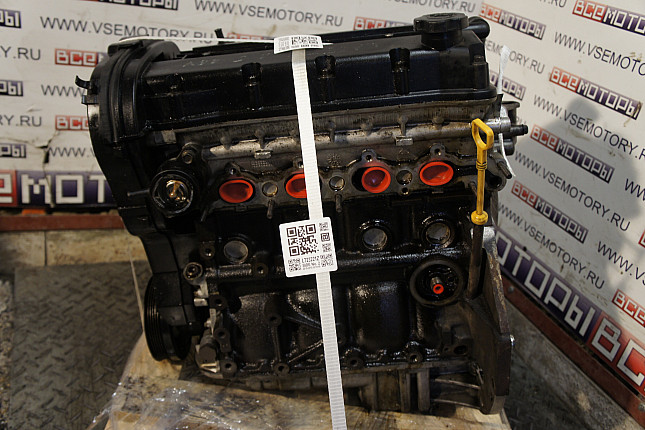 Двигатель вид с боку Chevrolet F16D3