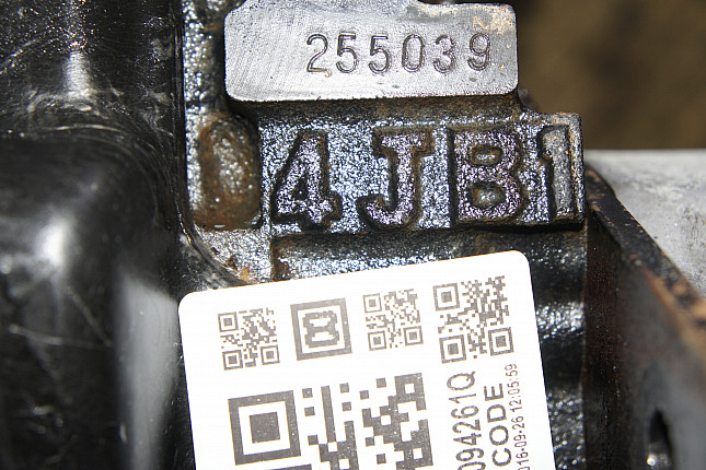 Номер двигателя и фотография площадки Isuzu 4JB1T