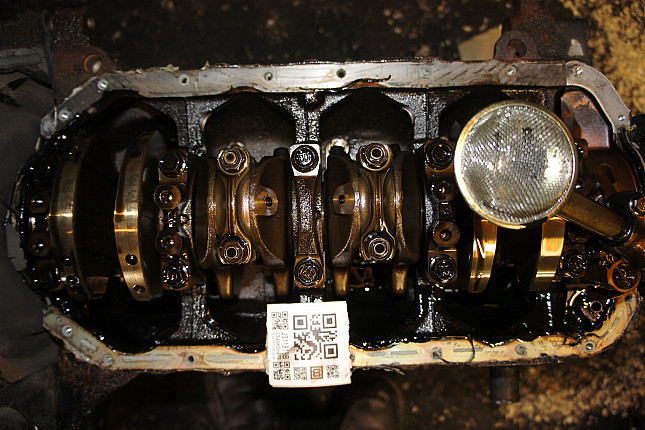 Фотография блока двигателя без поддона (коленвала) MAZDA BP-ZE
