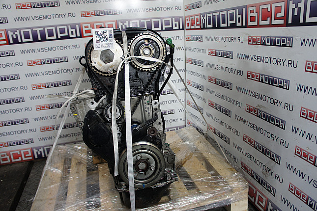 Двигатель вид с боку PEUGEOT KFU (ET3J4)