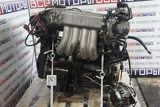 Двигатель вид с боку MITSUBISHI 4G63 