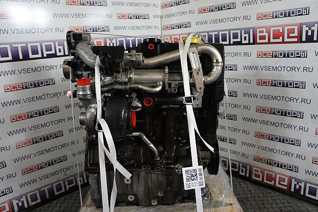 Двигатель вид с боку RENAULT K9K 732