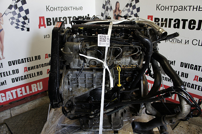 Двигатель вид с боку Opel X 17 DTL