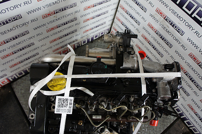 Фотография контрактного двигателя сверху RENAULT K9K 732