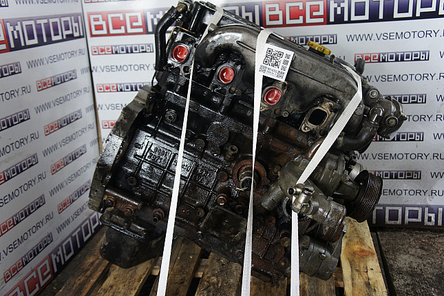 Двигатель вид с боку OPEL 25TDS (VM41B)