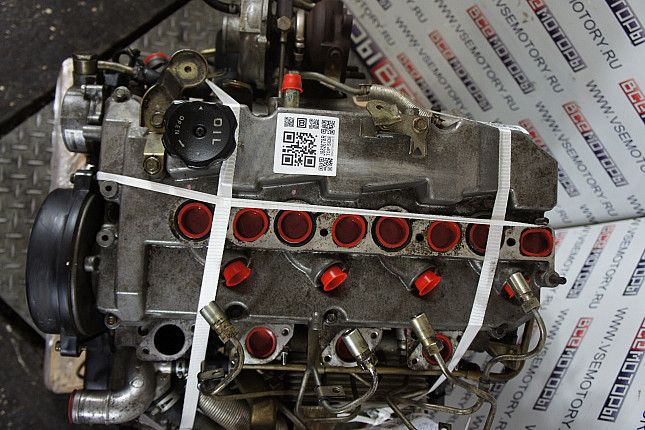 Фотография контрактного двигателя сверху MITSUBISHI 4d56