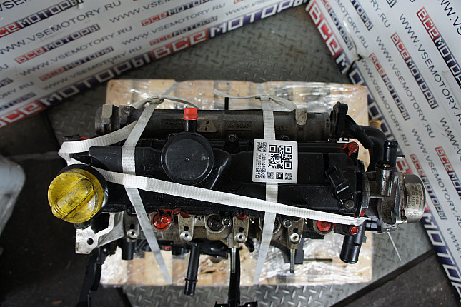 Фотография контрактного двигателя сверху NISSAN K9K