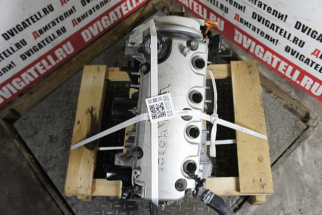 Фотография контрактного двигателя сверху Honda D14A7