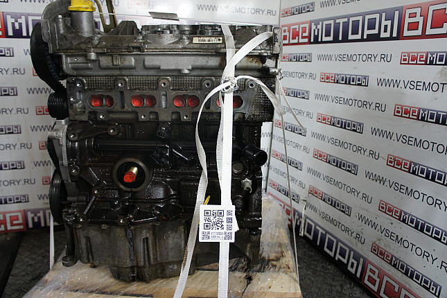 Двигатель вид с боку RENAULT K4MT760