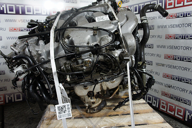 Двигатель вид с боку MAZDA KF1 
