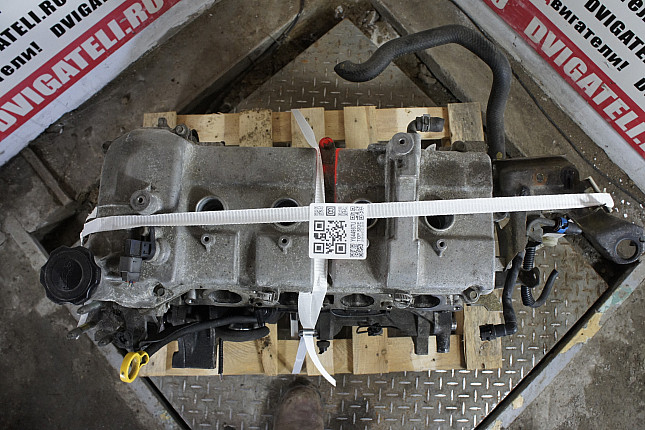 Фотография контрактного двигателя сверху Mazda B6ZE
