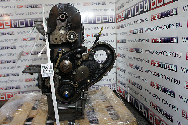 Двигатель вид с боку FORD RTF