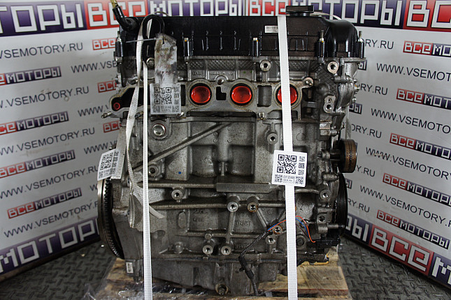 Двигатель вид с боку MAZDA LF17