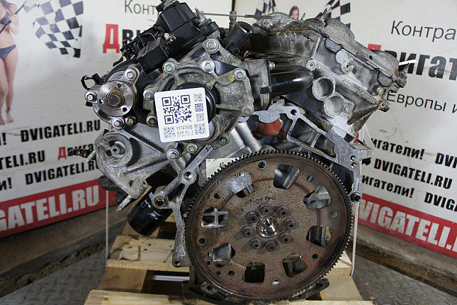 Двигатель вид с боку Jaguar хв489127414