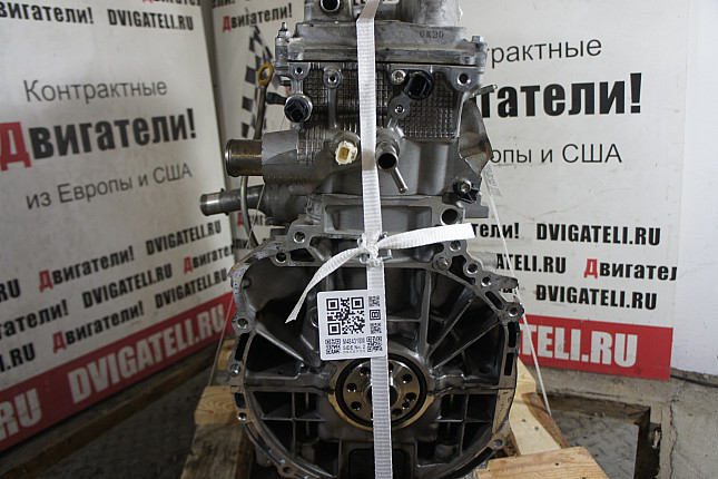 Двигатель вид с боку Toyota 1AZ-FE