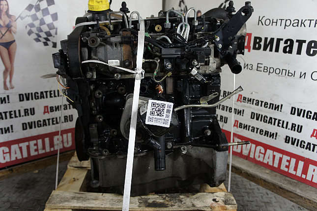 Двигатель вид с боку Renault K9K 792