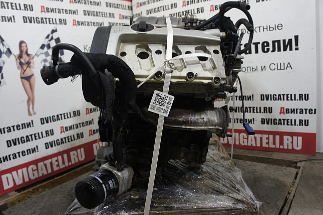 Двигатель вид с боку Audi ASN