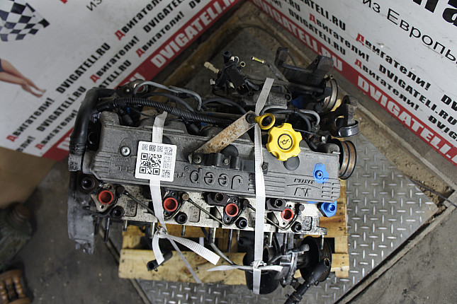 Фотография контрактного двигателя сверху Jeep VM