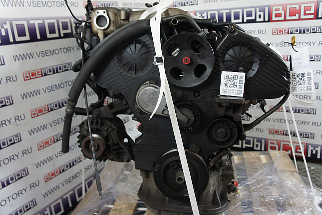 Двигатель вид с боку HYUNDAI G6BA