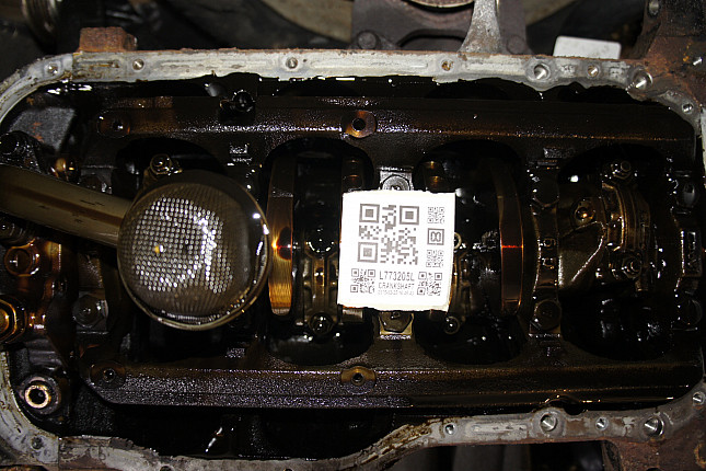Фотография блока двигателя без поддона (коленвала) MITSUBISHI 4 G 92
