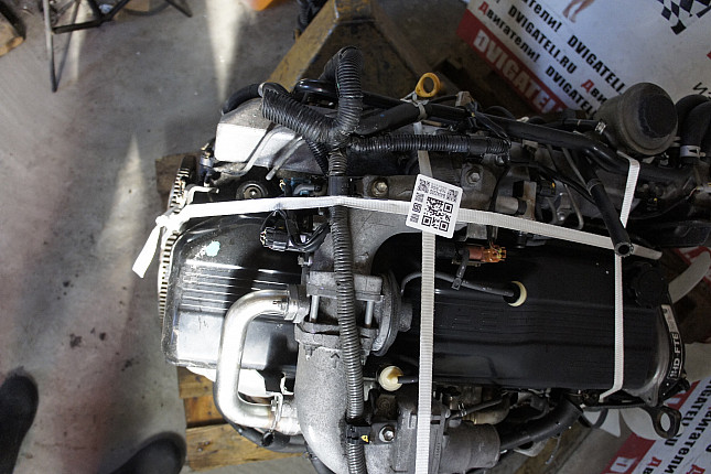 Фотография контрактного двигателя сверху Toyota 1HD-FTE