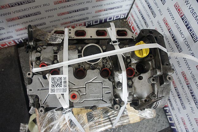 Фотография контрактного двигателя сверху RENAULT K4MT760