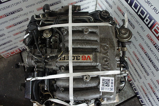 Фотография контрактного двигателя сверху TOYOTA 3VZ-E