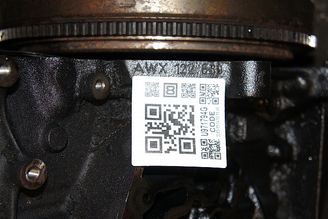 Номер двигателя и фотография площадки VW AWX