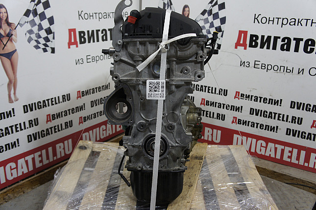 Двигатель вид с боку Peugeot EP6