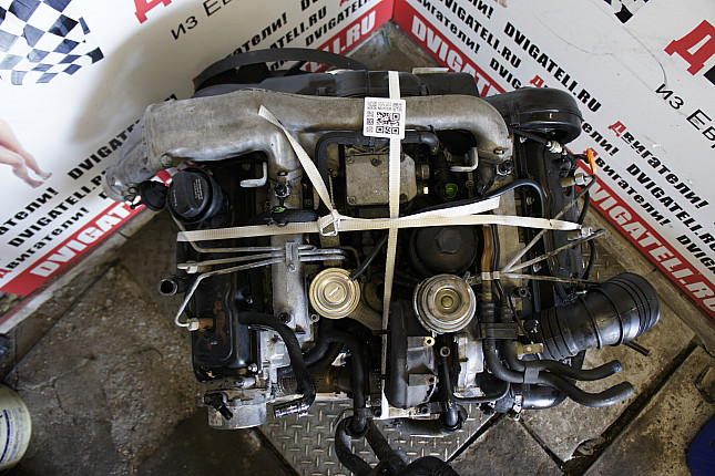 Фотография контрактного двигателя сверху Audi AYM
